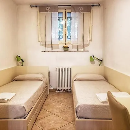 Golden House Bologne